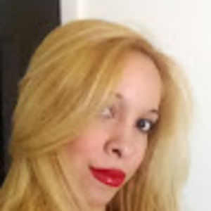 Meet your Posher, Cynthia